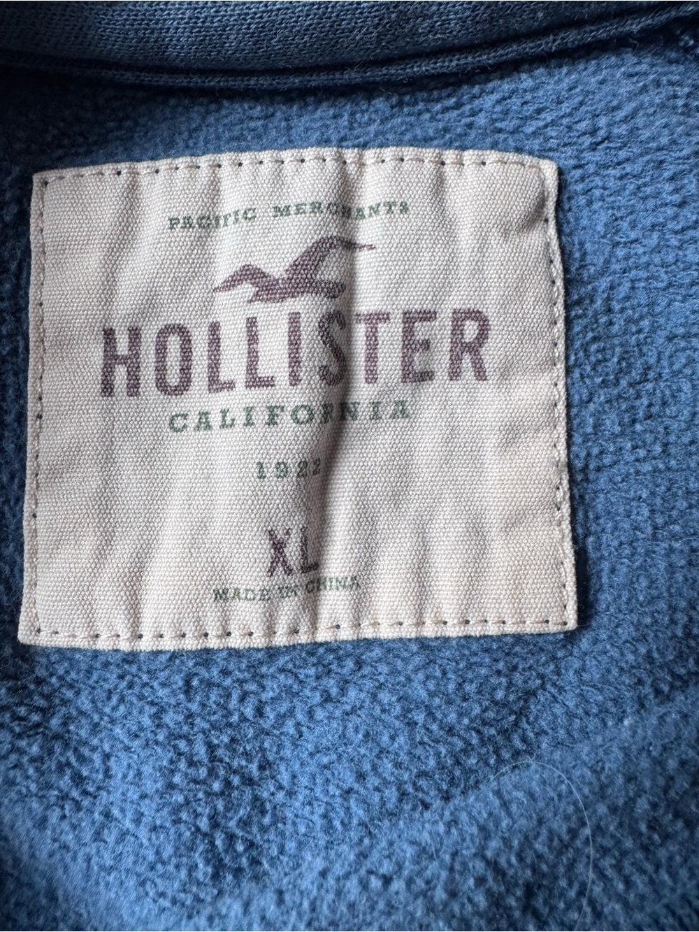 Men’s Hollister Size XL (Fits like a L) Y2K California Graphic Blue Crewneck - Picture 5 of 8